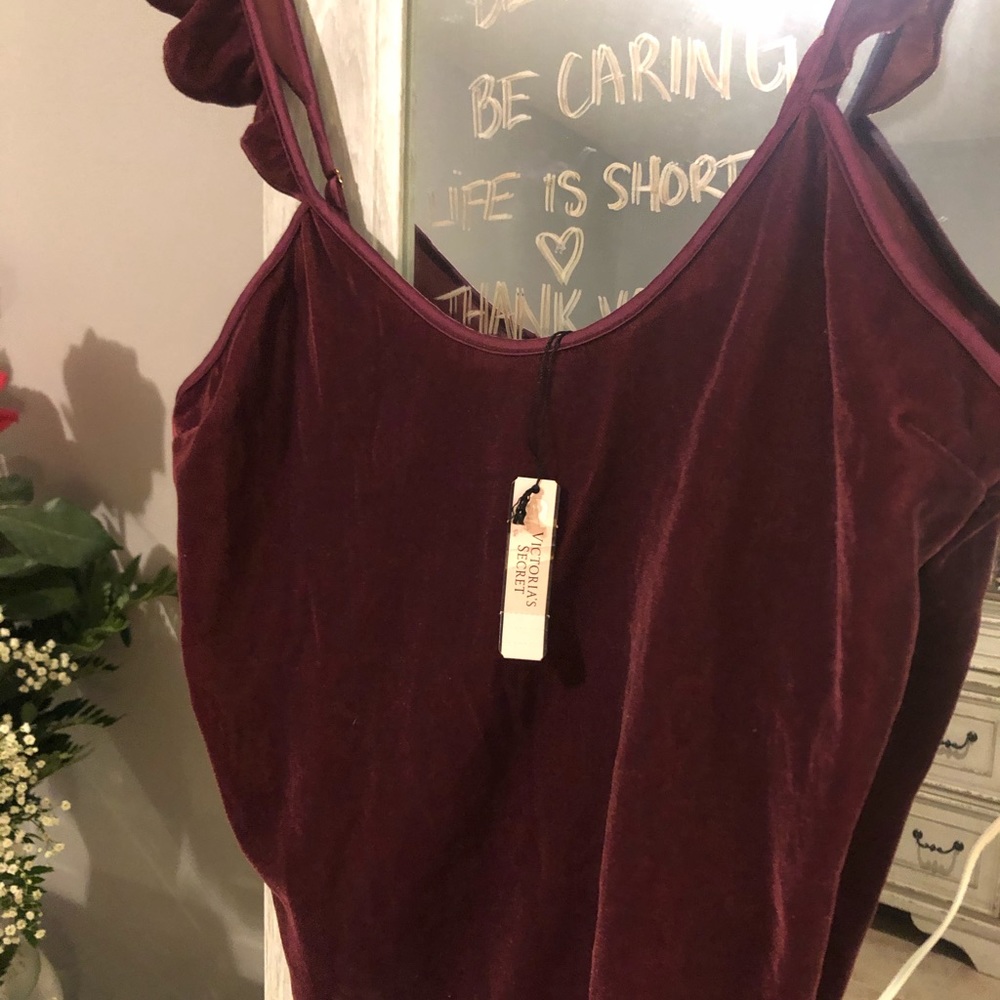 NWT! Victoria Secret Velvet Top